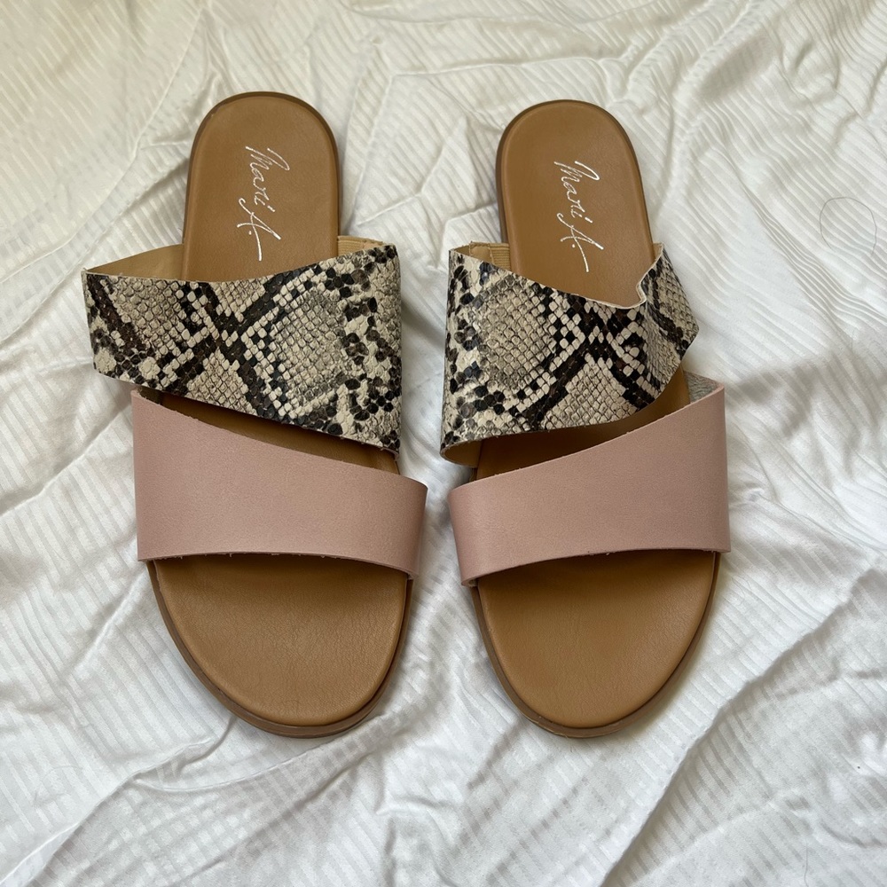 Women’s Sandals